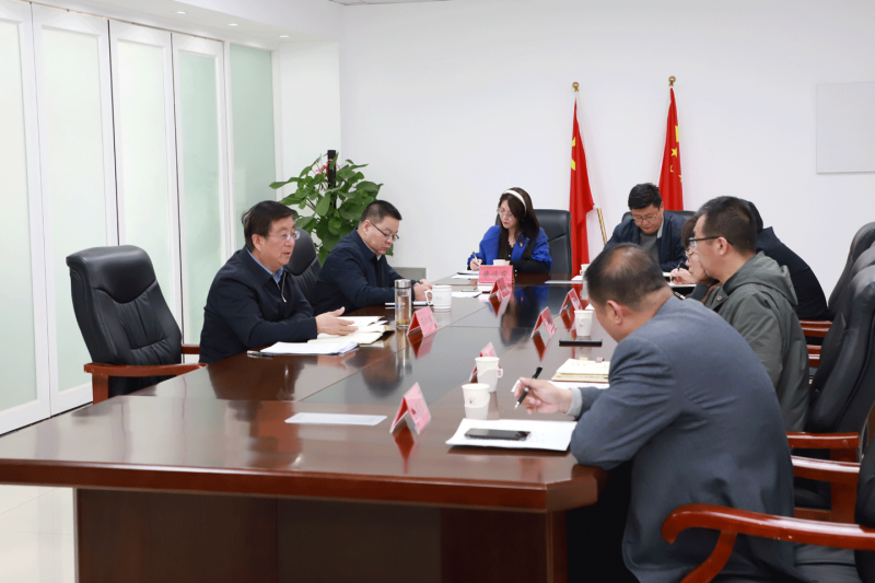 党委书记冯印涛主持召开院直机关党建工作座谈会